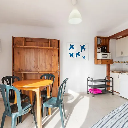 With A Garden And Balcony For Weekend Getaway Feriehus *